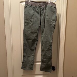 GAP Women's Straight Leg Jeans in Olive Green